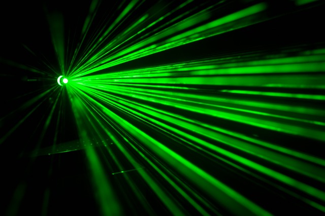 zelený laser